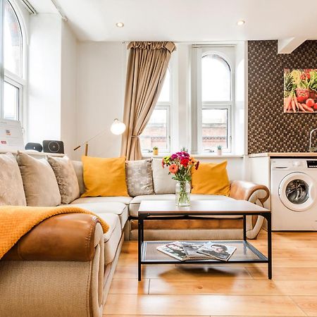Cavern Quarters, Beautiful Two Bedroom City Centre Apartment By Garudy Serviced Apartments And Short Lets - Perfect For Longer Stays Liverpool Esterno foto