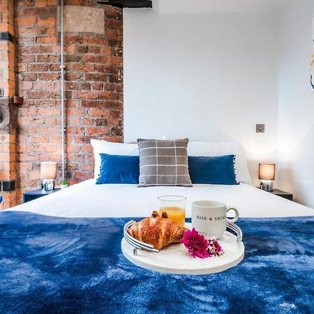 Cavern Quarters, Beautiful Two Bedroom City Centre Apartment By Garudy Serviced Apartments And Short Lets - Perfect For Longer Stays Liverpool Esterno foto