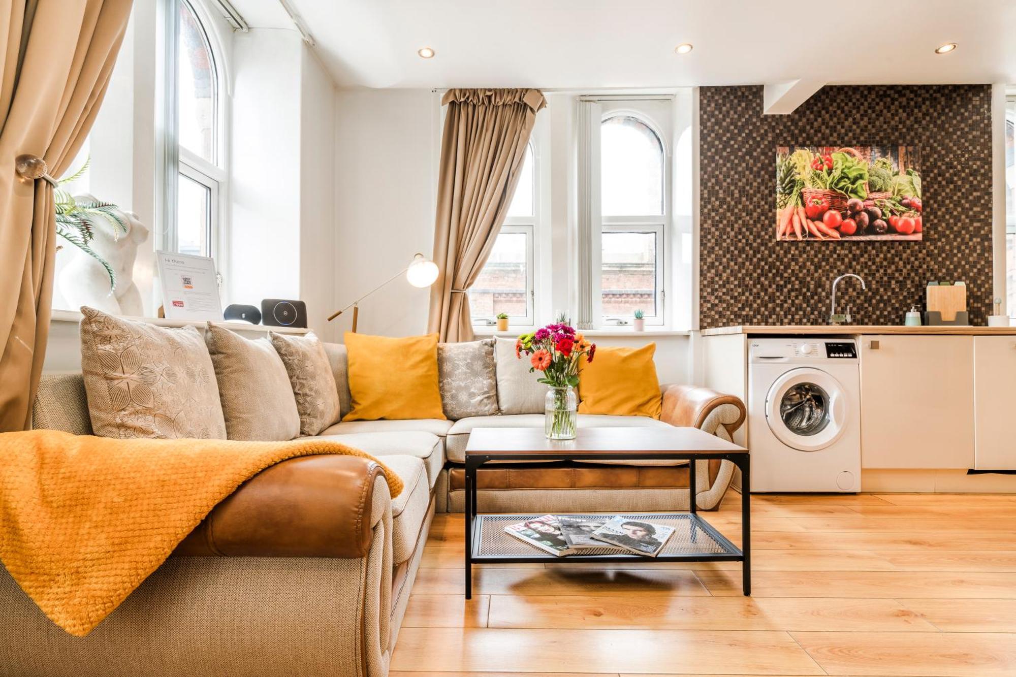 Cavern Quarters, Beautiful Two Bedroom City Centre Apartment By Garudy Serviced Apartments And Short Lets - Perfect For Longer Stays Liverpool Esterno foto