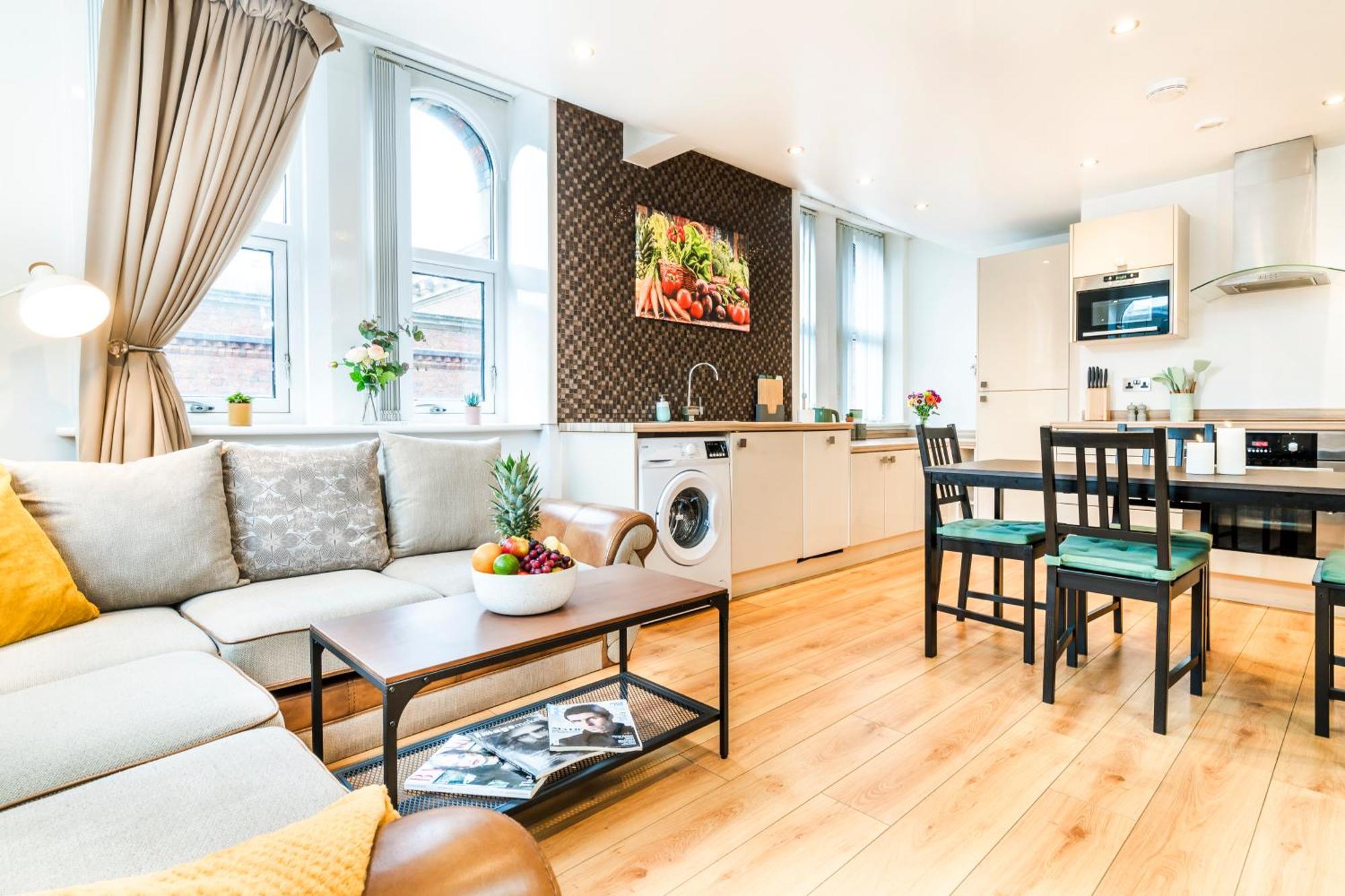 Cavern Quarters, Beautiful Two Bedroom City Centre Apartment By Garudy Serviced Apartments And Short Lets - Perfect For Longer Stays Liverpool Esterno foto