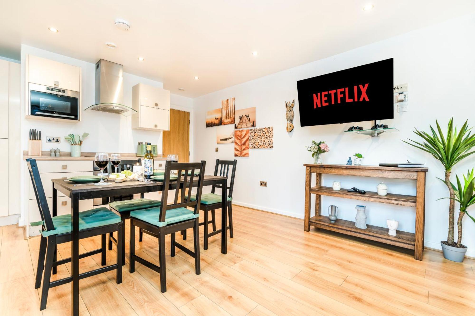 Cavern Quarters, Beautiful Two Bedroom City Centre Apartment By Garudy Serviced Apartments And Short Lets - Perfect For Longer Stays Liverpool Esterno foto